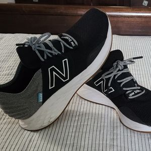 New Balance Fresh Foam Roav